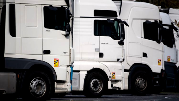 Lkw fahren trotz Sonntagsfahrverbot vermehrt.
