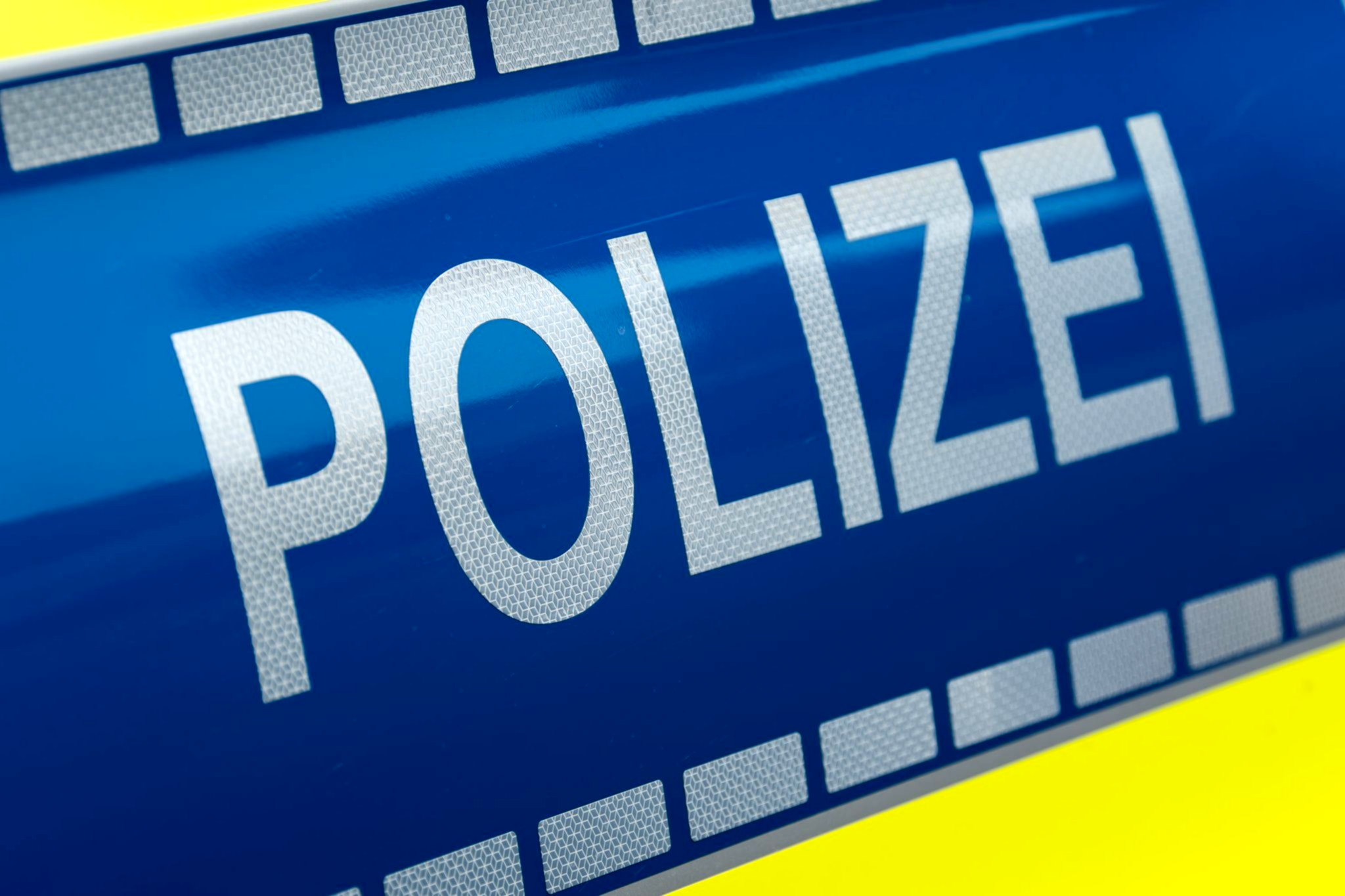 Traktorunfall verursacht schwere Personenschäden.