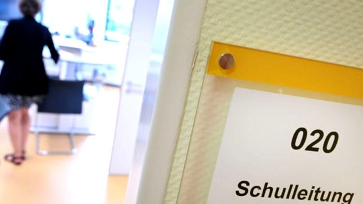 Leeres Büro in einer Schule.